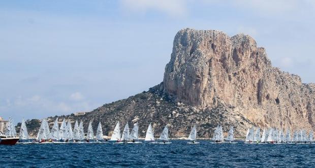 121 regatistas de Murcia y Valencia disputarán el Autonómico de vela ligera en Calpe