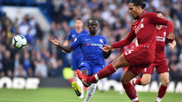 Un cañonazo de Sturridge aborta el terremoto de Hazard