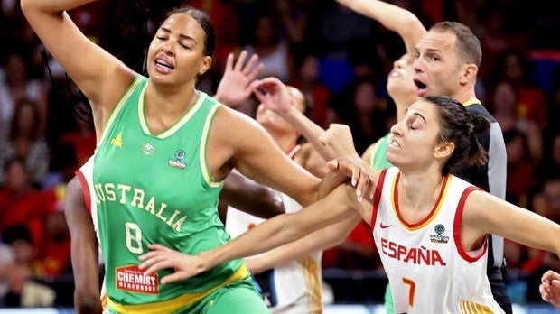 Cambage funde el sueño de España