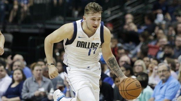 Luka Doncic brilla en su debut con Mavericks