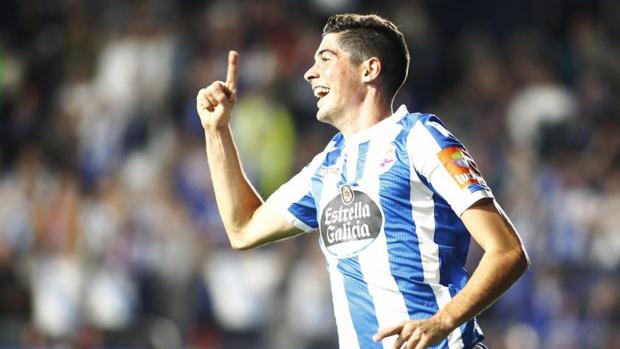 El Deportivo se coloca segundo tras golear al Elche en Riazor (4-0)