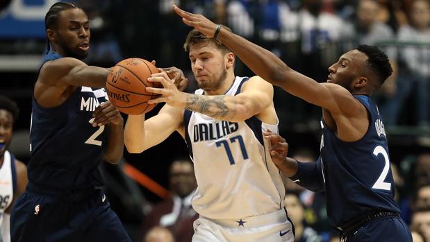 Doncic se estrena ante los suyos con 26 puntos