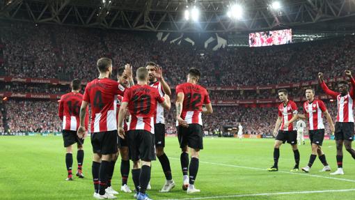 Por qué sentimos los colores de un equipo? La sociología de las camisetas  de fútbol