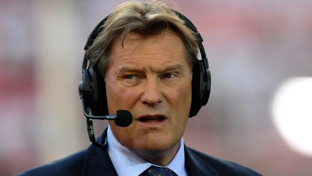 Glenn Hoddle, hospitalizado tras desplomarse antes de un directo