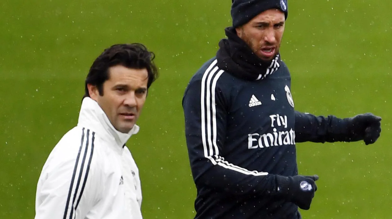 Sergio Ramos junto a Santiago Solari, nuevo técnico