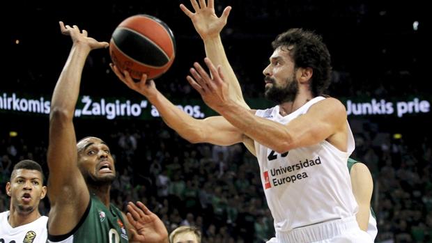 Exhibición de Rudy y Ayón en la victoria del Madrid ante el Zalgiris