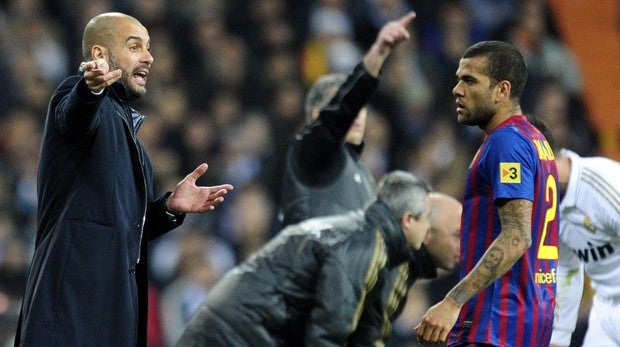 Dani Alves equipara trabajar con Guardiola con el sexo