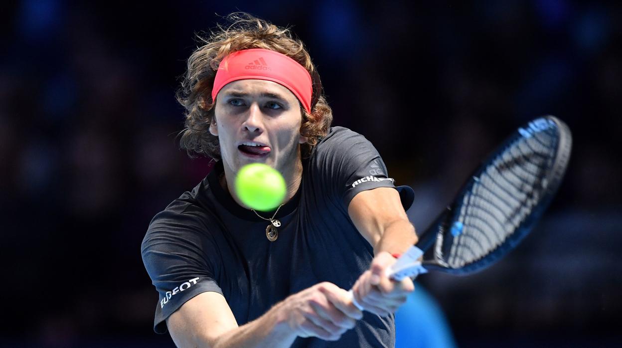 Zverev, finalista tras acabar con el maestro Federer