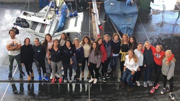 La Federación Española apuesta por la vela femenina con una concentración de juveniles en Santander