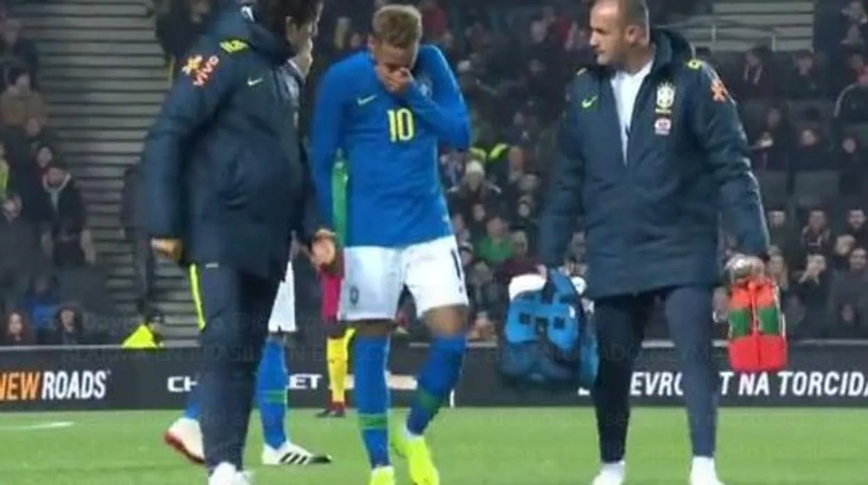 Neymar y Mbappé se lesionan y cunde la alarma en el PSG