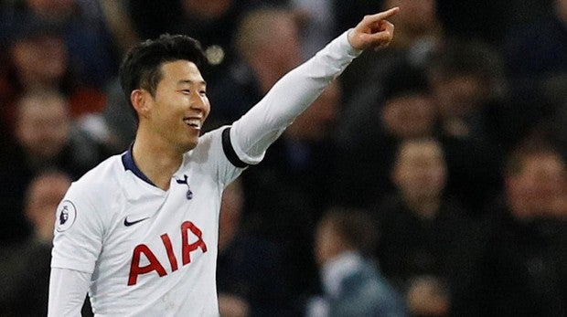 El Tottenham baila al Chelsea al son de Son