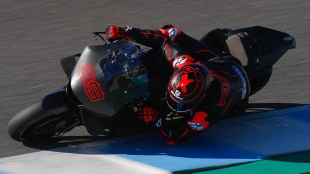 Ducati manda en Jerez; Lorenzo, a dos décimas de Márquez