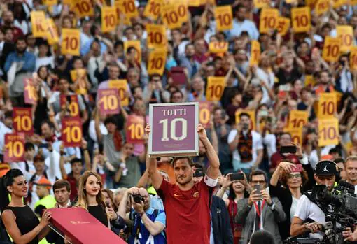 Francesco Totti, el mito que arrasa en las librerías