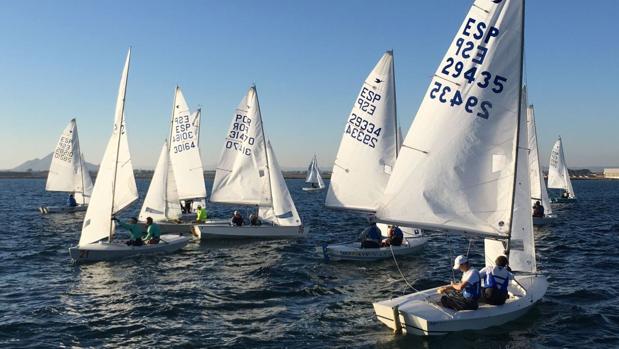 Juanma Barrionuevo y Alejandro Díaz se mantienen al frente del Trofeo Armada con dos triunfos parciales
