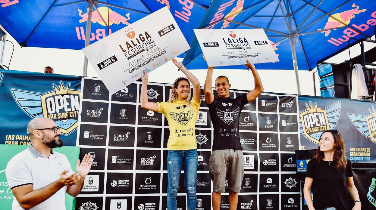 Yael Peña y Melania Suárez, campeones de la Liga Fesurfing 2018