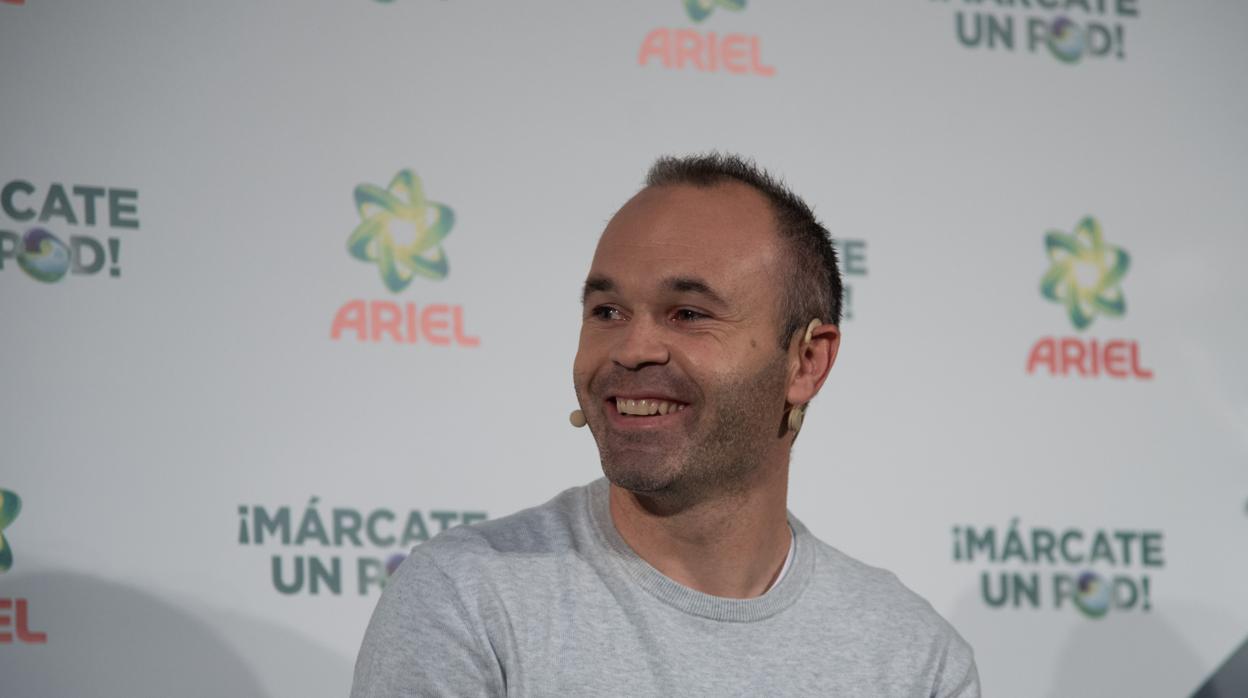 Iniesta durante un acto promocional esta mañana