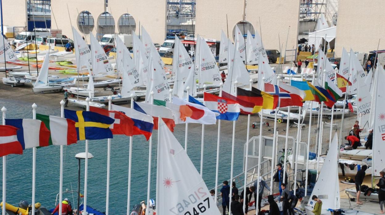 La competición se celebra en la Bahía de Cádiz del 28 al 30 de diciembre.