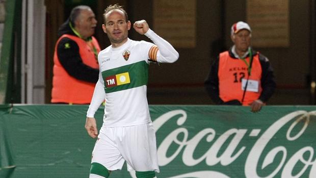 Elche y Numancia no logran escapar del peligro