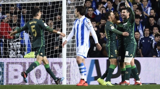 El Betis hace valer los goles como visitante