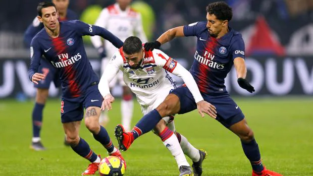 El Lyon provoca la primera derrota del París Saint Germain