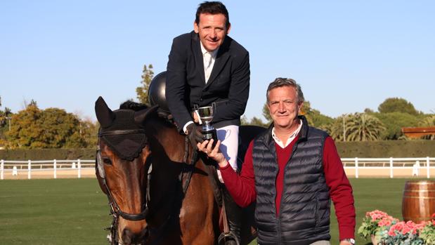 Jesús Torres y Samuel Oliva, triunfadores del Concurso Nacional de Saltos 3* del Real Club Pineda