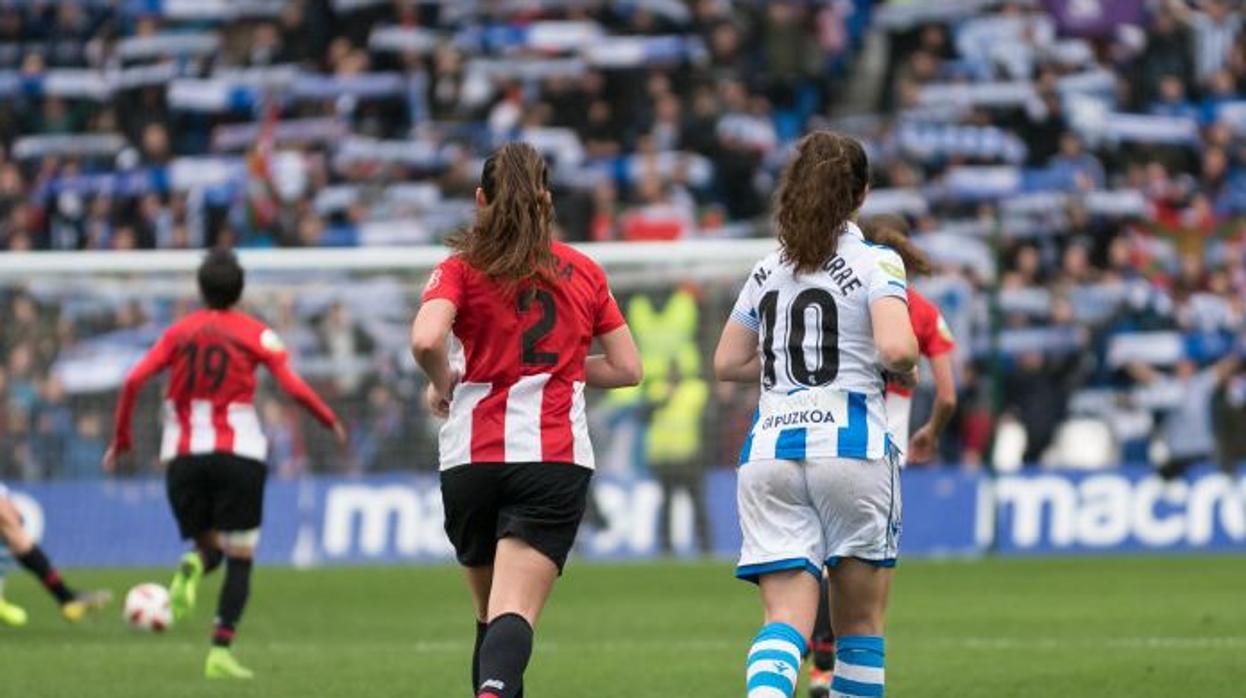 «Llenazo» en Anoeta que encumbra al fútbol femenino