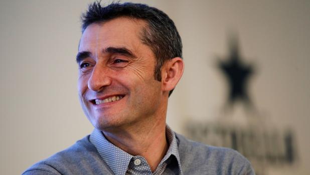 El Barcelona renueva a Valverde hasta 2020