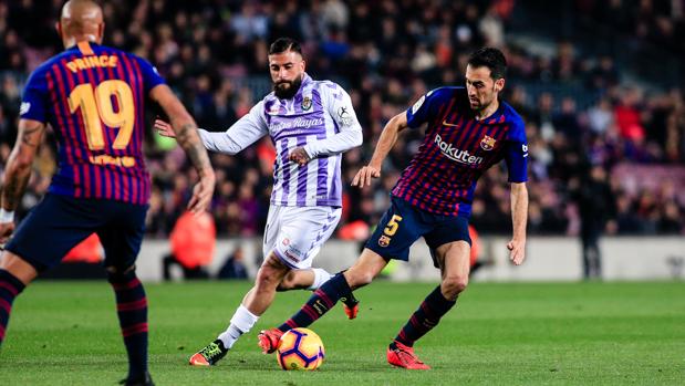 Busquets se acaba dando de alta en las redes sociales