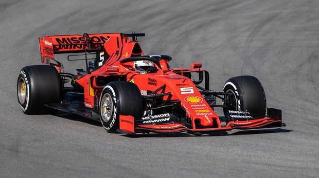 Vettel, el más rápido de los test de Montmeló