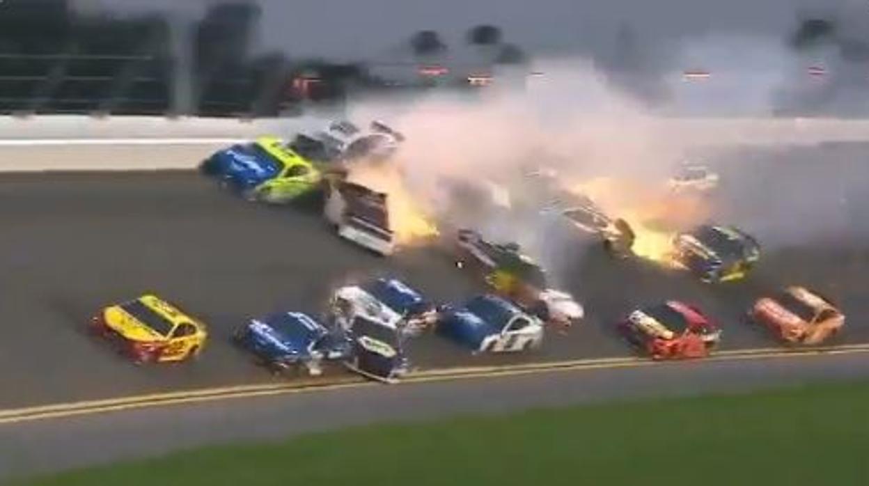 Así fue el «Big One» del Daytona 500: un impresionante accidente de 21 coches