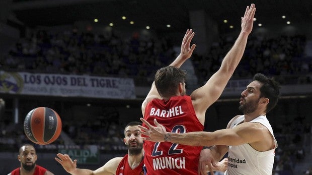 El Madrid asegura su pase a playoffs con una lacónica victoria