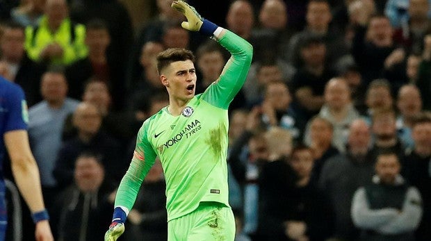 Kepa desobedeció a Sarri y se negó a ser sustituido