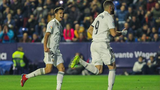 Benzema marca ahora los goles que Cristiano le quitaba