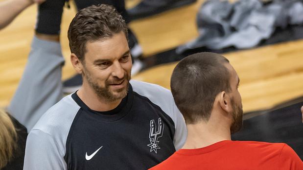 Pau Gasol deja los Spurs y busca equipo para ganar el anillo