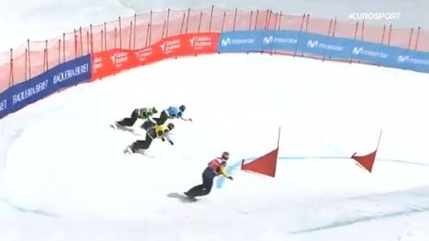 Espectacular caída a cuatro en la Copa del Mundo de Baqueira Beret