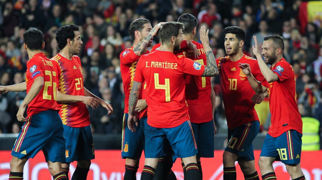 Los jugadores de la selección, en Mestalla