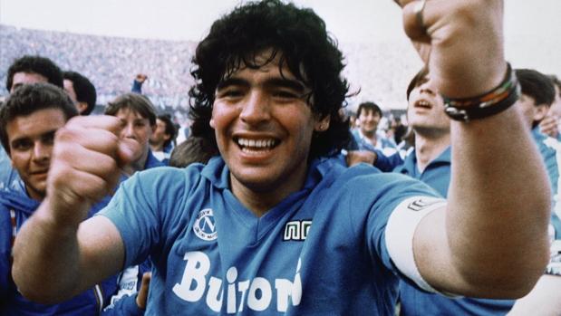 Maradona se pica con Kempes