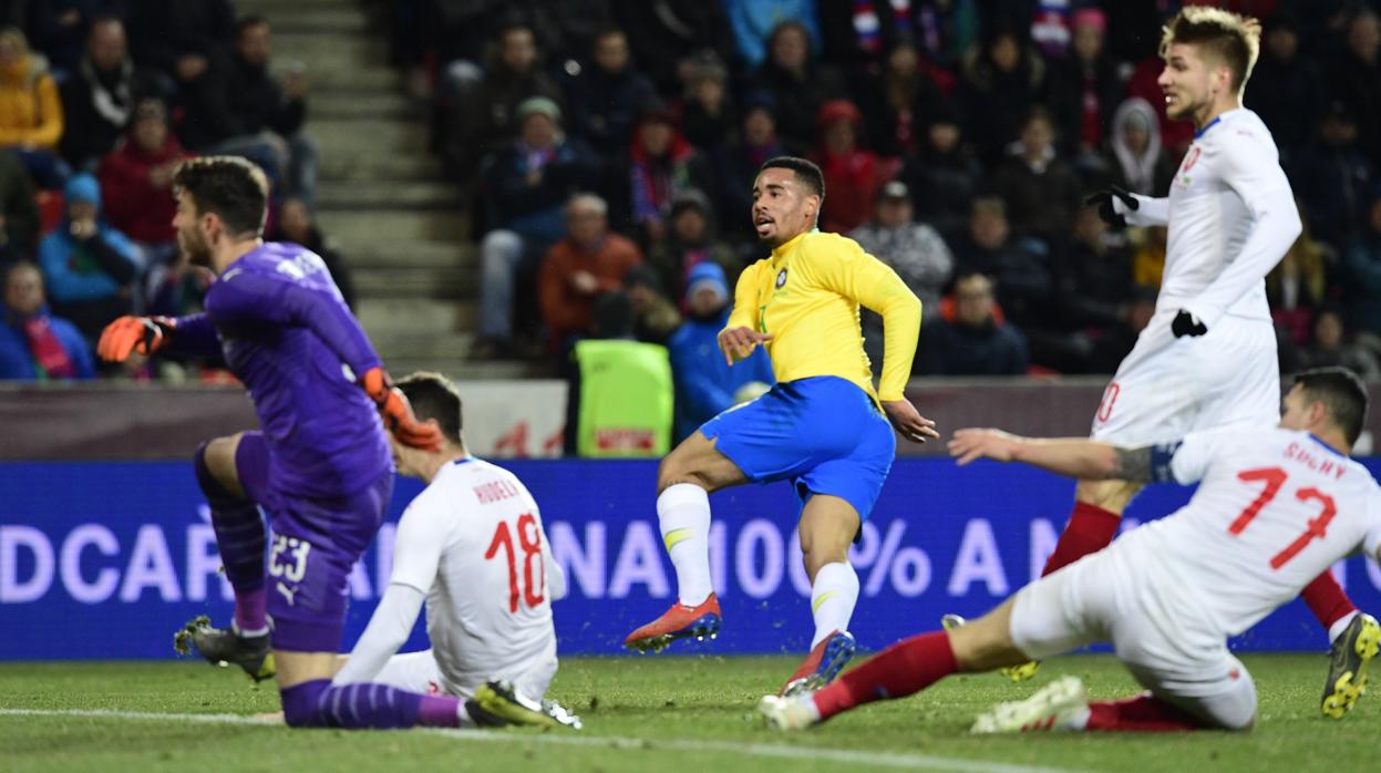 La jugada antológica de Brasil que culminó en gol de Gabriel Jesus