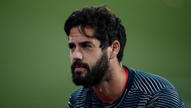 La emocionante despedida de Isco a Herrerín, el histórico delegado de campo del Real Madrid