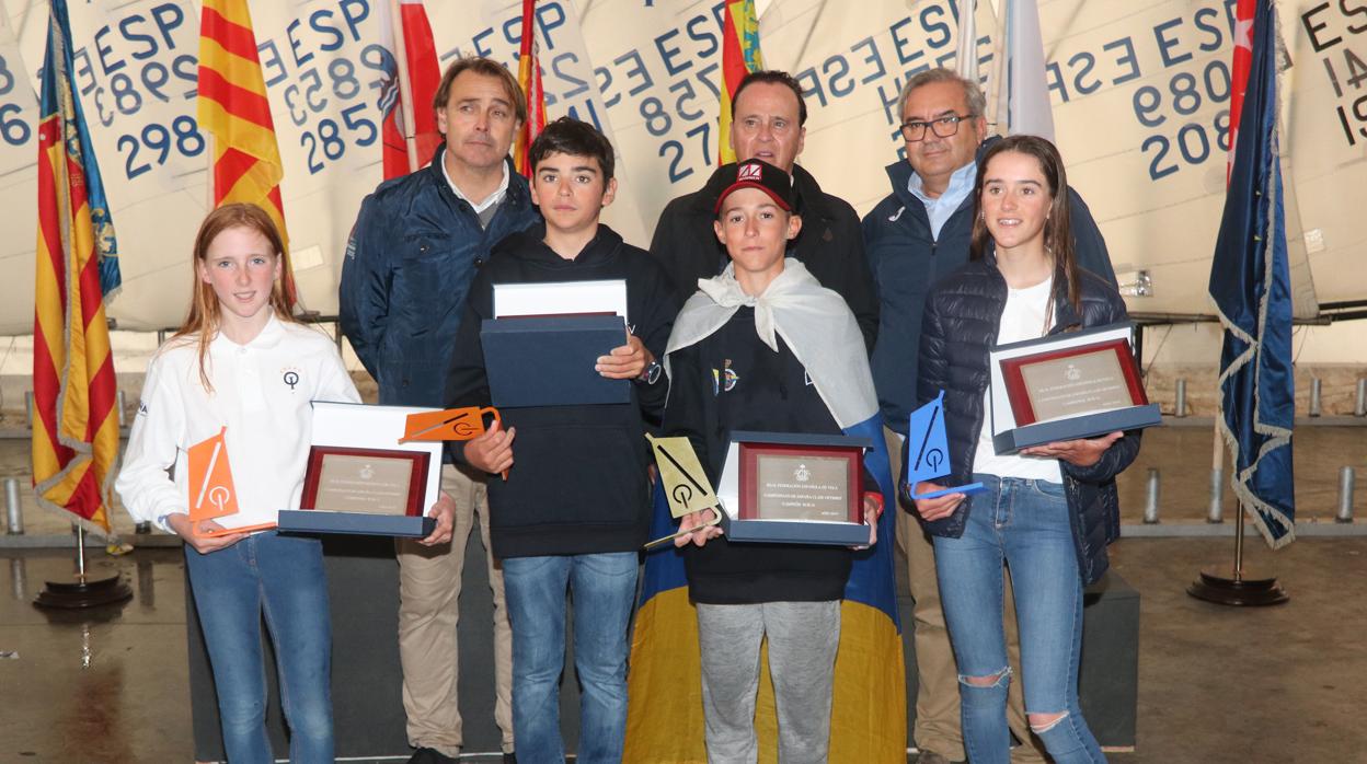 Javier Ojeda, María Perelló, Pol Núnez y Nicola Sadler, nuevos campeones de España de Optimist