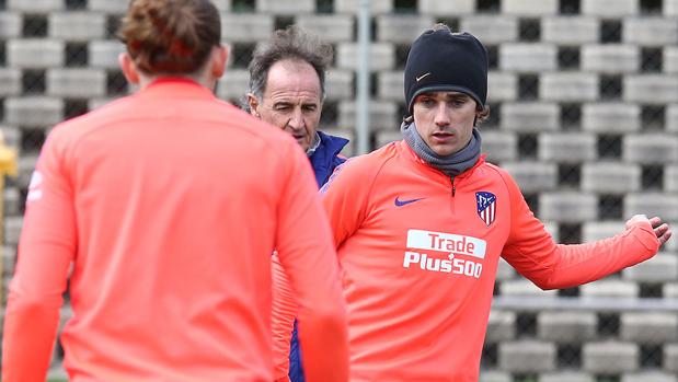 Griezmann entrena con normalidad tras su viaje relámpago a Nueva York