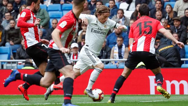 Modric celebra sus 300 partidos con el Madrid