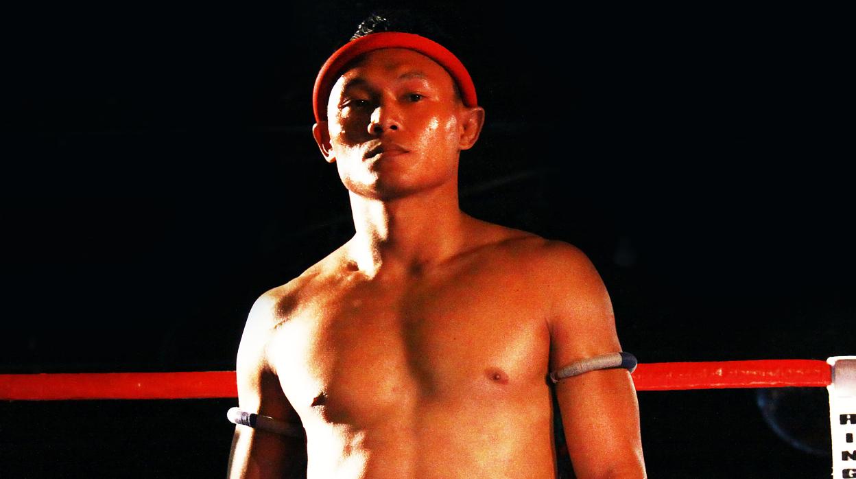 El luchador de muay thai Saenchai