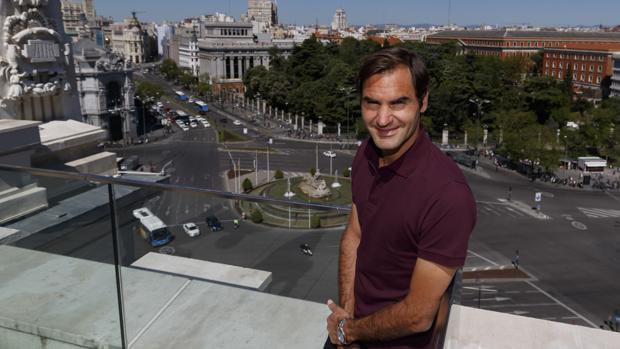Federer, un regreso que da luz a Madrid