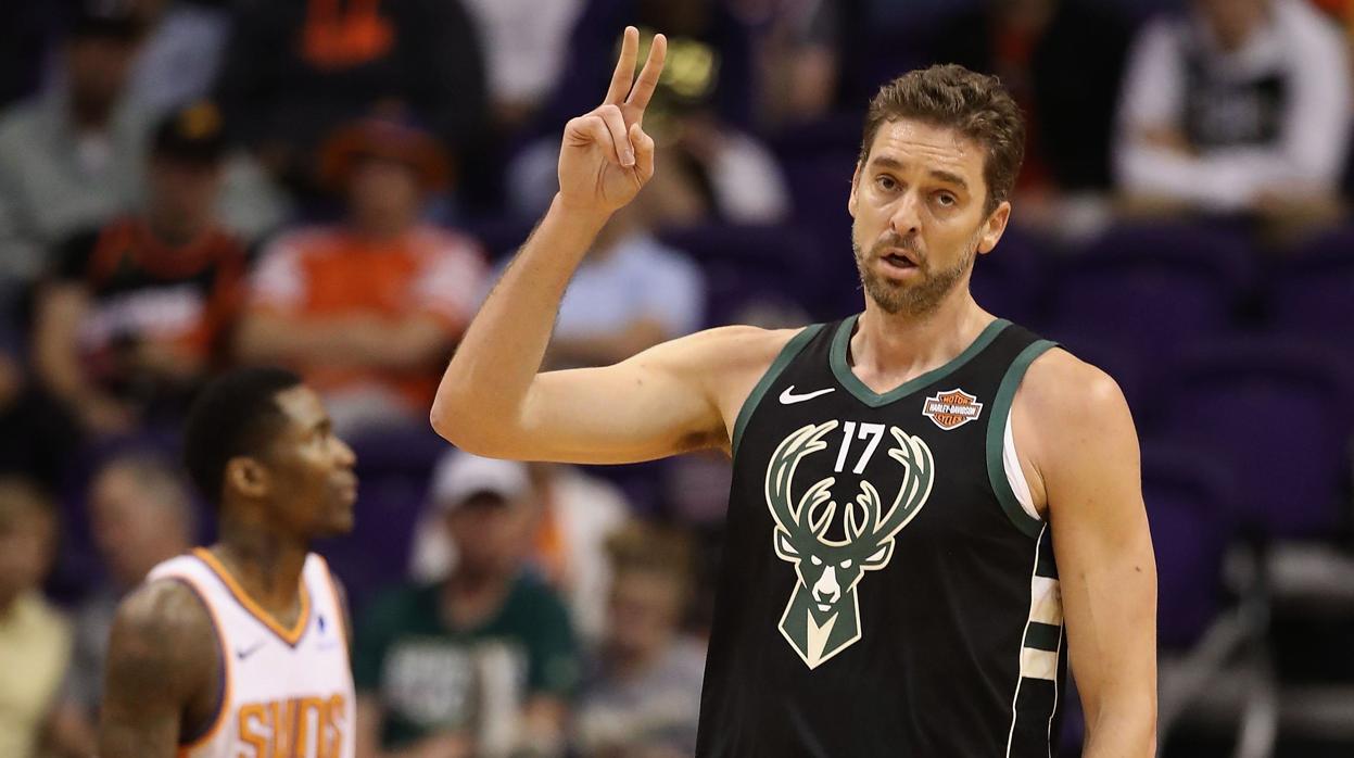 Pau Gasol en uno de sus partidos con Milwaukee Bucks