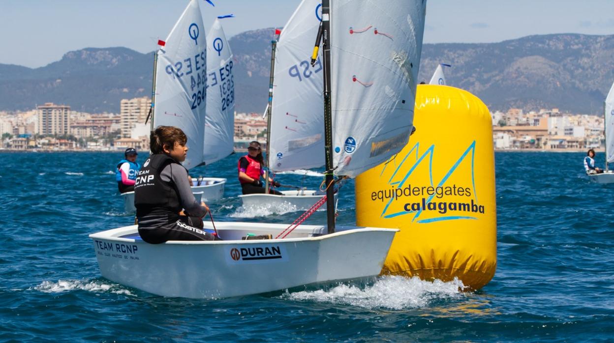 Lucía Busquets, ganadora de la XI edición de la Semana de Vela de Cala Gamba