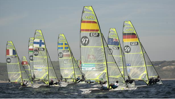 Botín y López-Marra encaran la recta final del Europeo de 49er en la primera posición