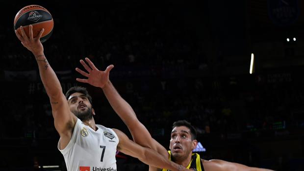 El Real Madrid se lame las heridas ante el Fenerbahçe gracias a un imperial Campazzo y un soberbio Ayón