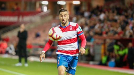 El puertorrealeño Álvaro Vadillo juega en el Granada.