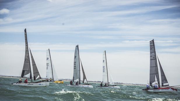 Páez y Migoya/Parcerisa, primeros líderes de la Copa de España de Catamarán